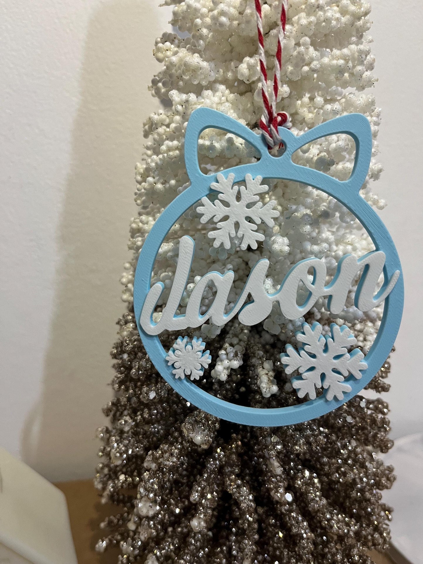 Personalized Christmas Ornament - Custom Name Ornament - Elegant Holiday Keepsake - Unique Christmas Gift - Birthday gift - party gift